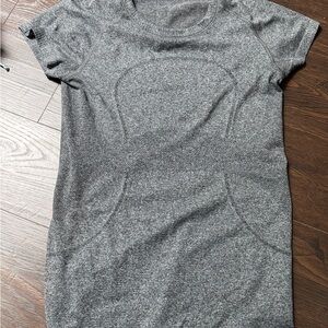Gray Women's swiftly tech lululemon Top